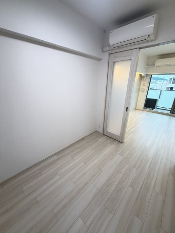 プレジオ日暮通の寝室