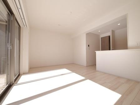 D.Largo鶴見の居間・リビング|広々としたリビング♪