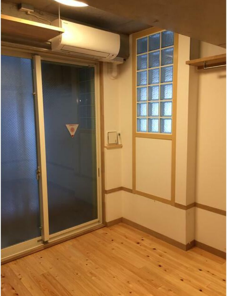 天空ＭＵＲＡの居間・リビング|檜の無垢材フローリング（同一仕様写真）