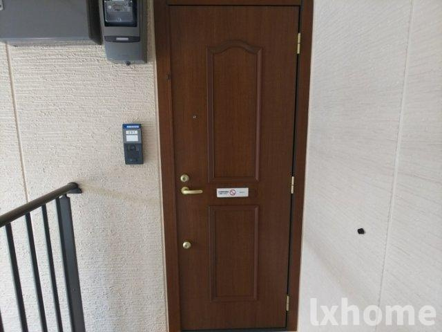 リンデンバウム　Ｄ棟のエントランス|毎日通るエントランスはこのようになっています