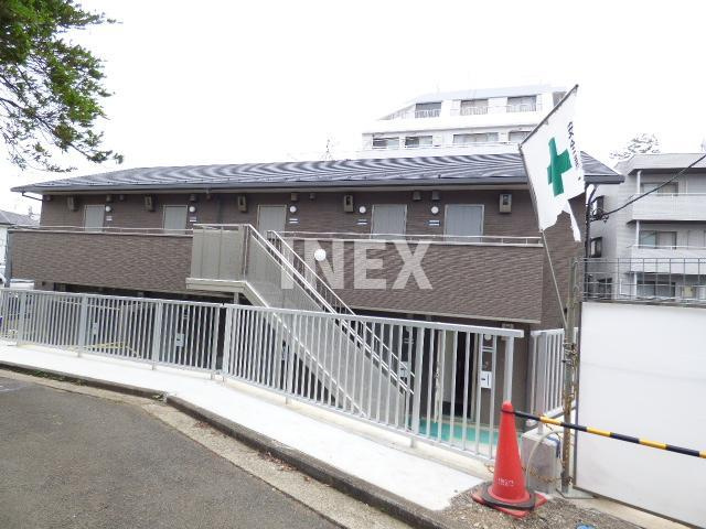 横浜市港北区富士塚２丁目のアパートの外観