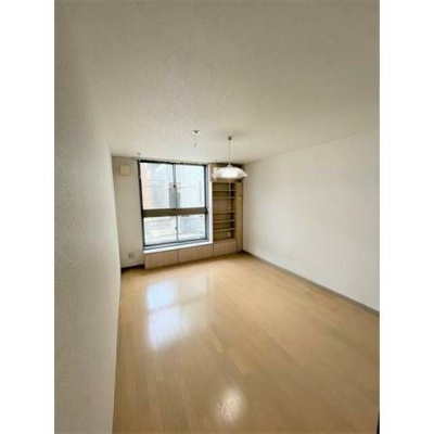 【居間・リビング】 | 第５グリーンハイツ | 居間です