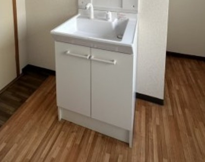 厚木市緑ケ丘２丁目のアパートの洗面所