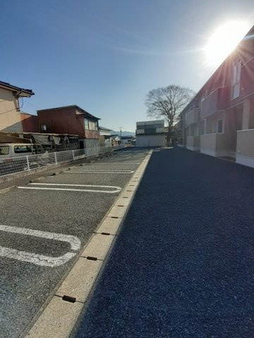 レジデンス大福寺の駐車場