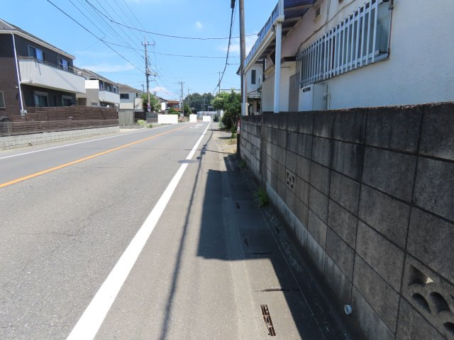鶴ヶ島市下新田売地の前面道路含む現地写真