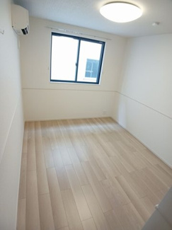 【洋室】 | ブルーム