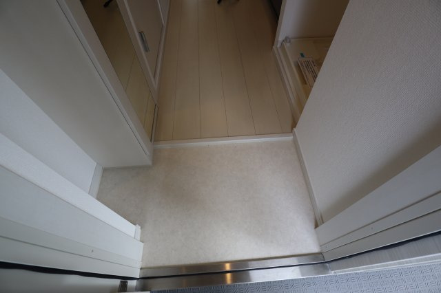 ヴィラ船橋の玄関