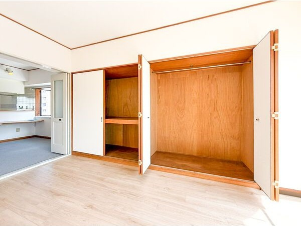 荘苑ひがし栄の収納