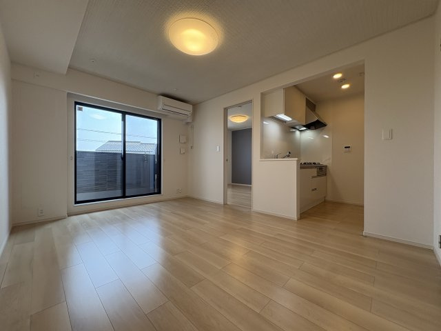 ヒカルサ明石土山の居間・リビング