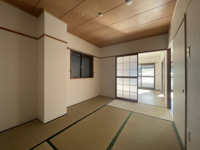 ラフィネ櫻館の和室|現状優先です。