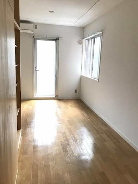 ラティエラ武蔵小山の居間・リビング