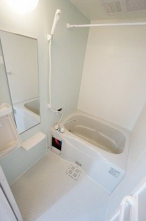 クリスタルブレイズの浴室