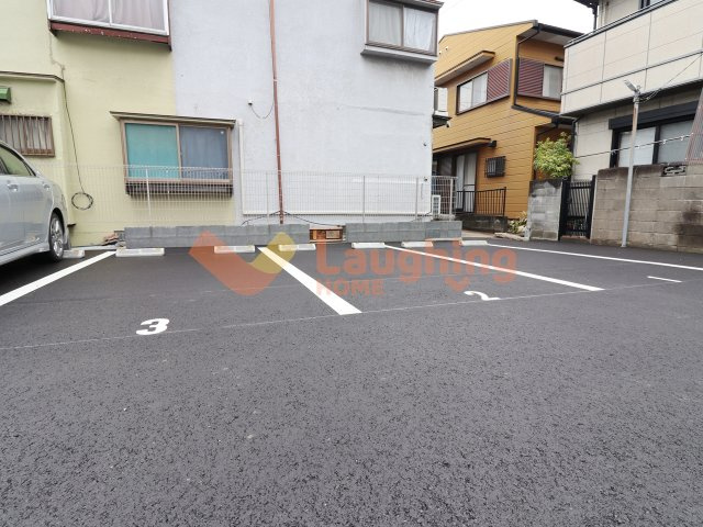 クラシア諏訪野の駐車場|駐車場があります