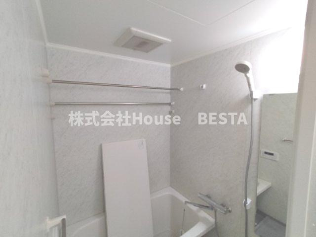 レジディア三宮東の浴室