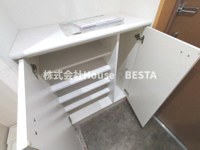 レジディア三宮東の収納
