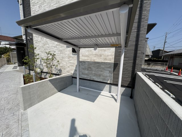 ヒカルサ明石土山のエントランス