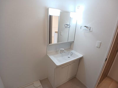 【洗面所】 | 仲介手数料0円！初期費用最安！エスポワール馬場 | コンパクトで使いやすい洗面所