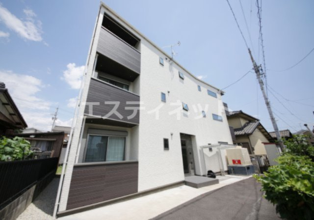 カーサミア亀崎の外観