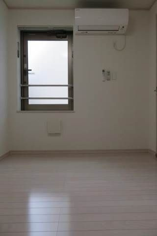 オーシャンハイツ浅草の居間・リビング