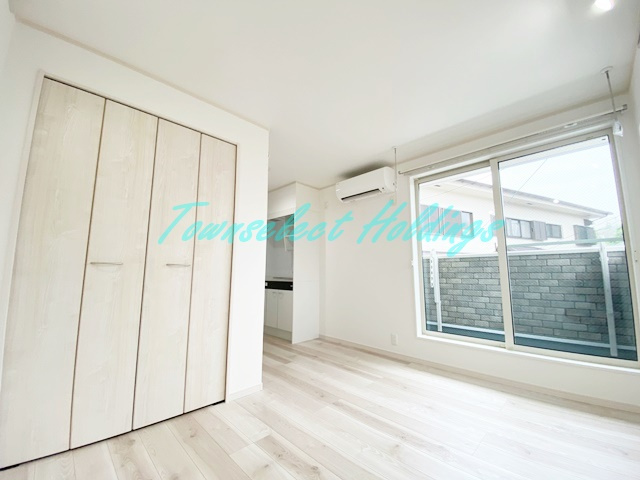 横浜市栄区笠間１丁目のアパートの居間・リビング