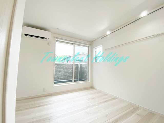 横浜市栄区笠間１丁目のアパートの洋室