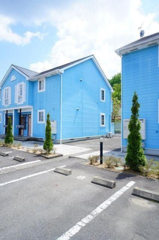 ラルゴ　プラーサⅡの駐車場