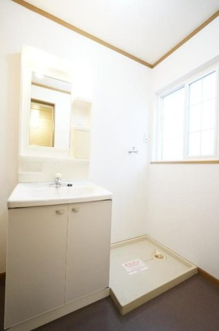 ラルゴ　プラーサⅡの洗面所