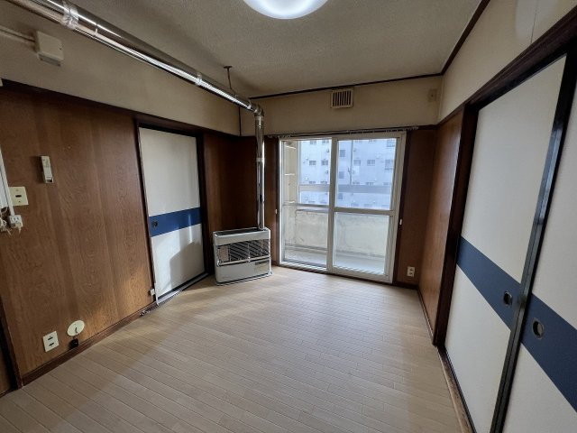 若草501マンションの居間・リビング