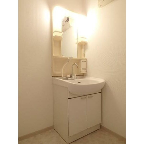 フロイント長門石の洗面所|洗面所です