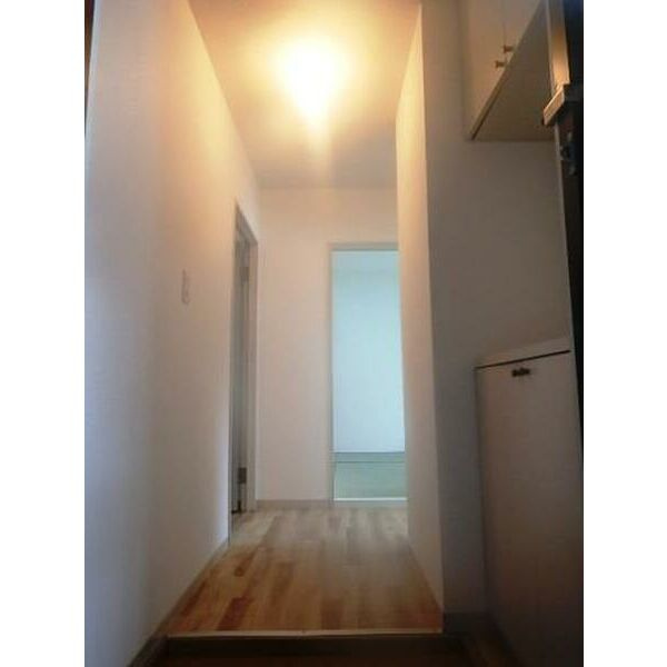 フロイント長門石の玄関|ゆったりとした玄関です