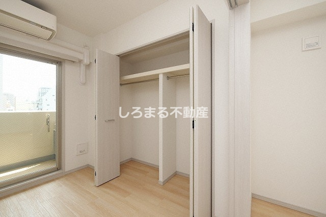 藤の邸　江戸堀の収納