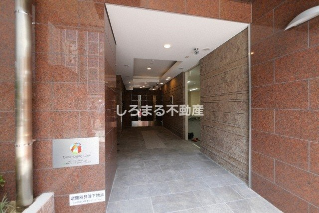 藤の邸　江戸堀のエントランス