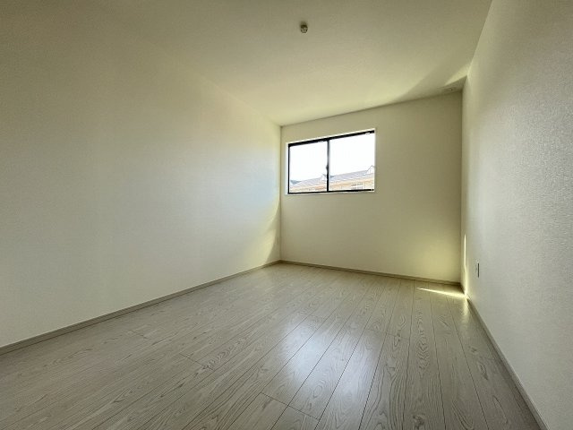 【子供部屋】 | 福岡市西区野方2丁目4期　2号棟（全3棟）【仲介手数料無料・0円】 | 施工例。施工例は完成時と異なる場合があります。