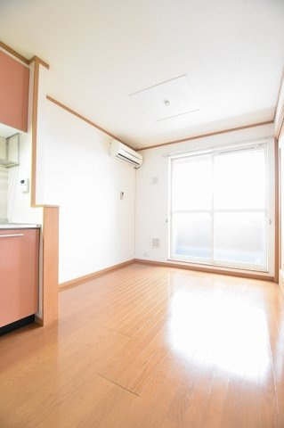 プルミエ　アムール　Ｂの居間・リビング