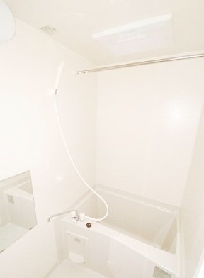 エバーズ若葉の浴室