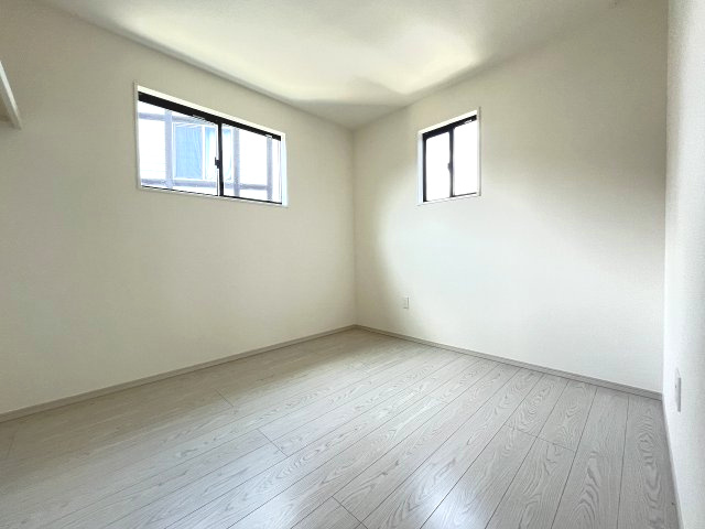 【子供部屋】 | 福岡市西区野方2丁目4期　3号棟（全3棟）【仲介手数料無料・0円】 | 現地写真。