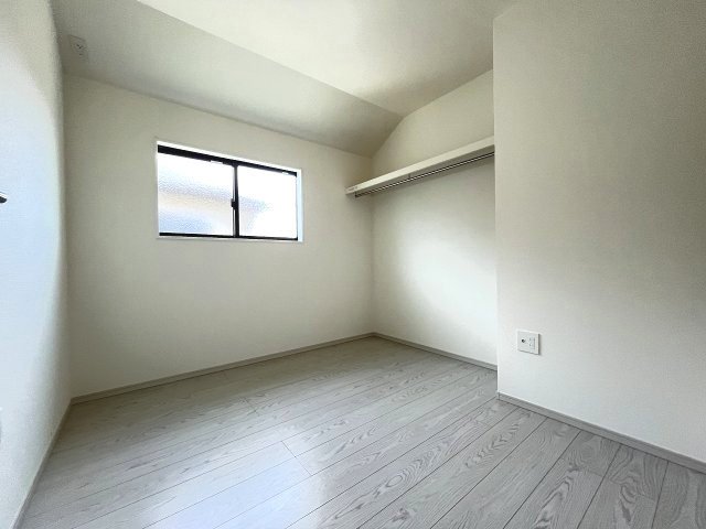 【子供部屋】 | 福岡市西区野方2丁目4期　3号棟（全3棟）【仲介手数料無料・0円】 | 現地写真。