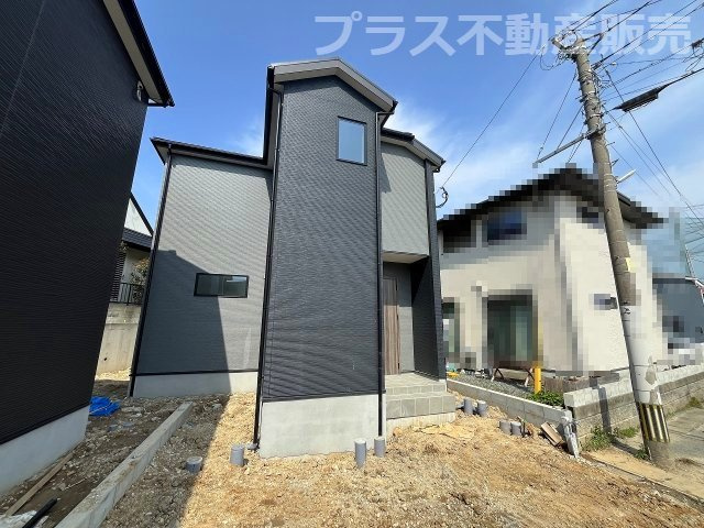 【外観】 | 福岡市西区野方2丁目4期　3号棟（全3棟）【仲介手数料無料・0円】 | まもなく完成。ご内覧は可能です。ご見学はプラス不動産販売にお任せ下さい。