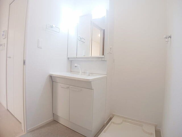 【洗面所】 | 仲介手数料0円！初期費用最安！レディ・バグⅡ | コンパクトで使いやすい洗面所