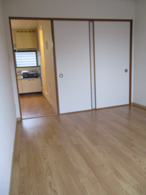 ドミールⅡの居間・リビング