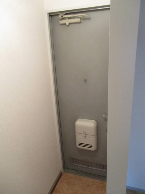 ドミールⅡの玄関