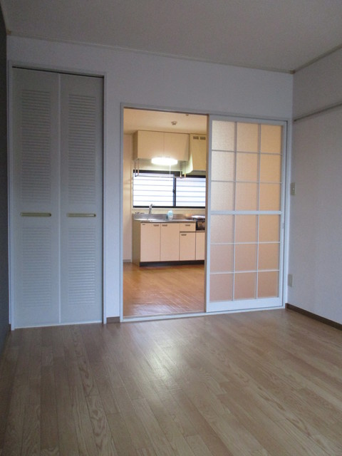 ドミールⅡの居間・リビング