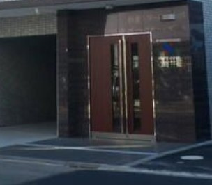 グランフォース谷在家のエントランス