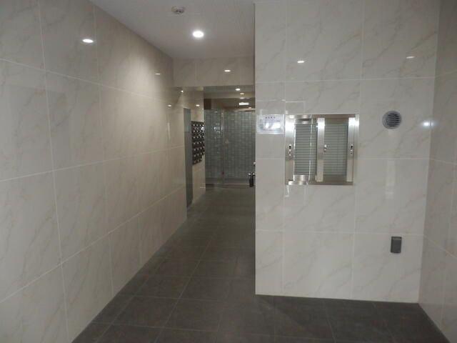 グランフォース谷在家の居間・リビング