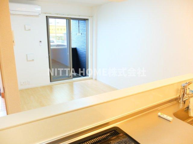 ツバメのキッチン|リビングの見晴らしもＧＯＯＤ♪