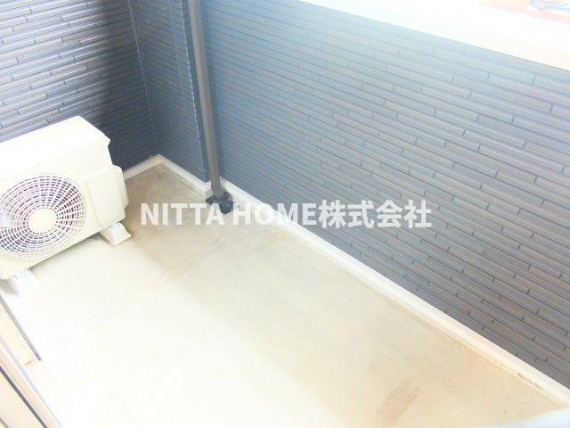 ツバメのバルコニー|日当たり良好バルコニー♪