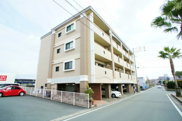 サンピーノの周辺