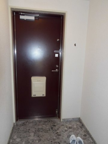 グランプレステージ西明石の玄関