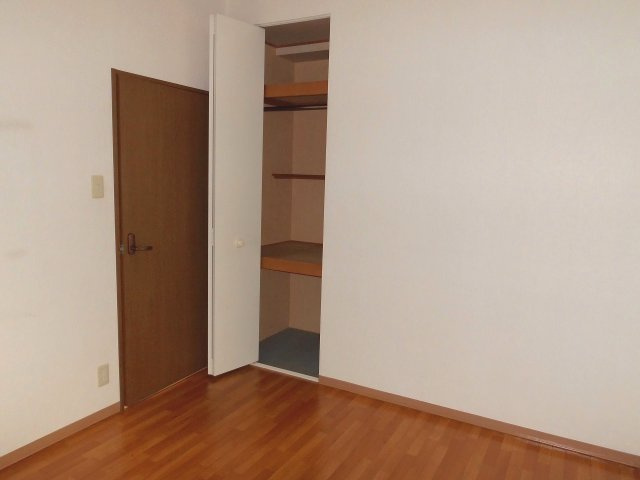 グランプレステージ西明石の収納