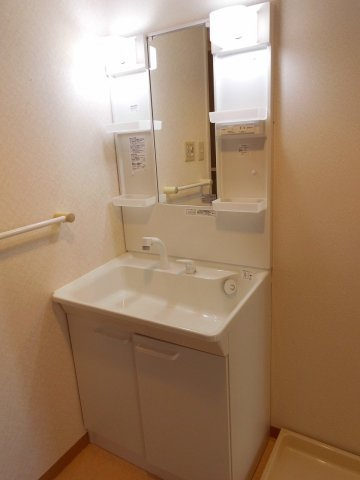 グランプレステージ西明石の洗面所